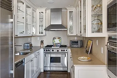 Rented by Level Group