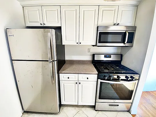 Rented by Brooklyn Property Group LLC | media 33