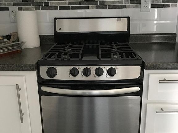 New gas range