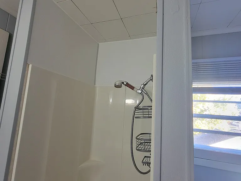 1524 Iowa St — Photo 14