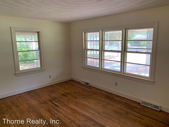 2nd image of 613 Powell Dr