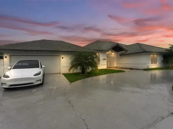 19905 SW 135th Ave, Miami, FL 33177
