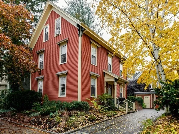 49 Irving St, Somerville, MA 02144