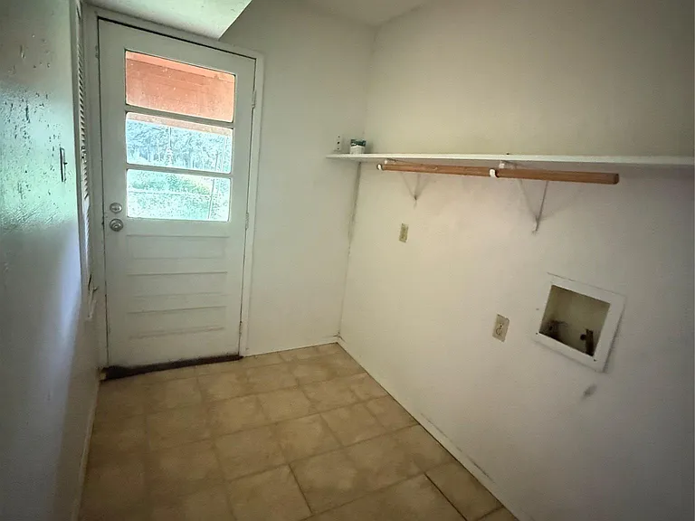 254 Lone Star Rd — Photo 16