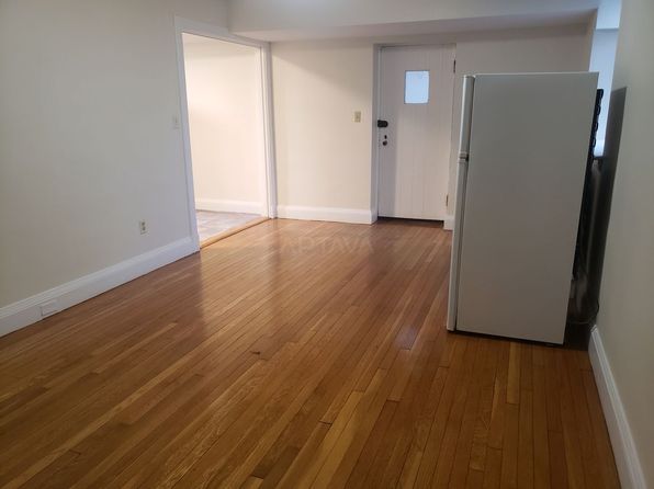 66 Linden Ave #6