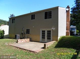 8465 Summer Breeze Ln, Springfield, VA 22153