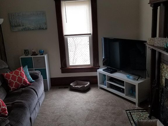 3rd image of 3666 Park St