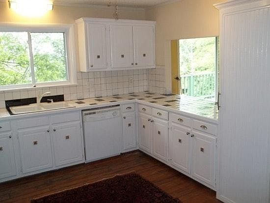 Kitchen at pass through