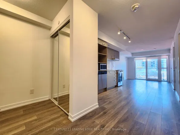 219 Dundas St E, Toronto, ON