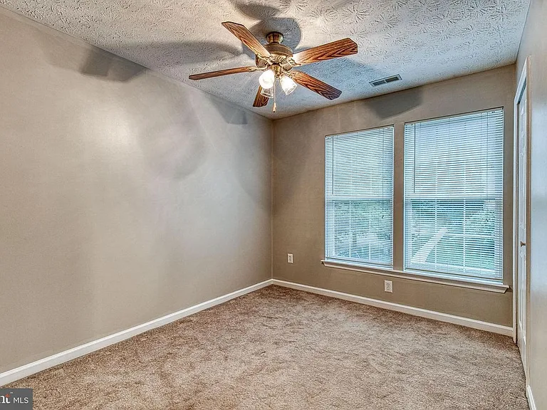 27 Silver Birch Ct — Photo 18