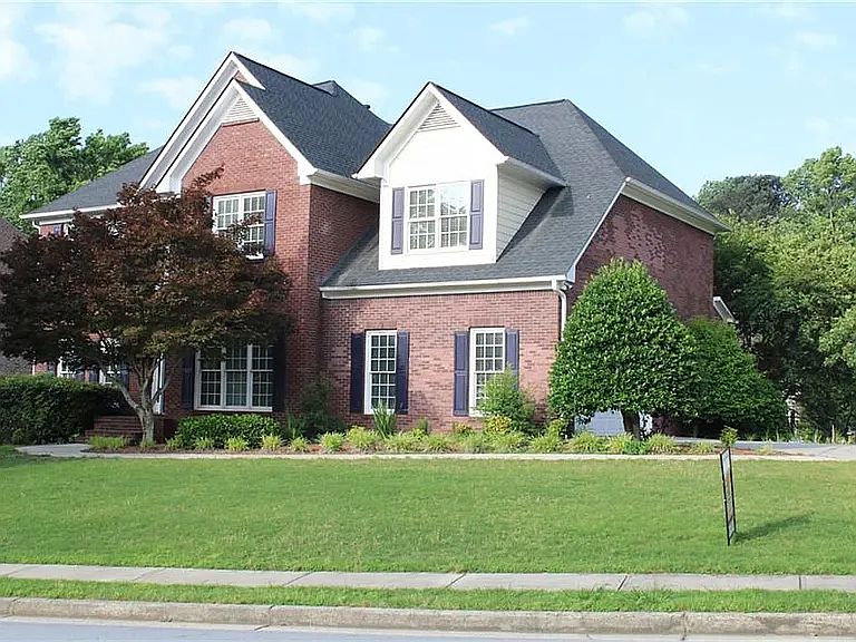 1st image of 2324 Huntcrest Way
