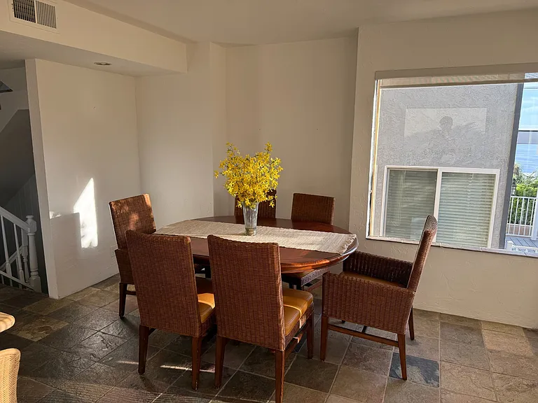 883 Acapulco St — Photo 17