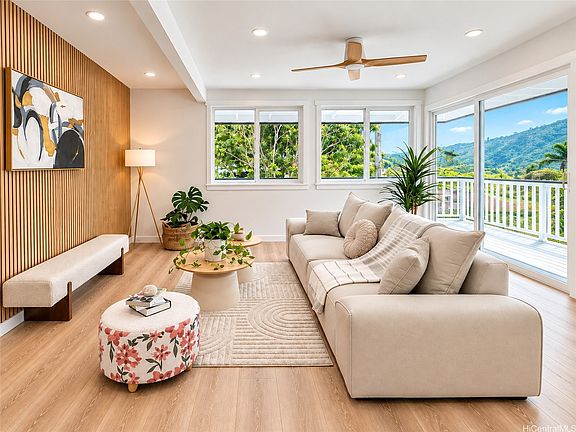 4th image of 2446 Puunoa Pl