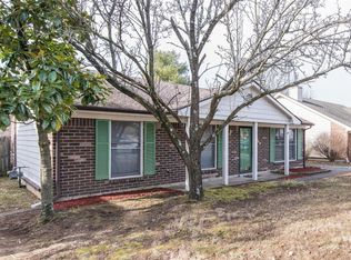 848 Overview Dr, Lexington, KY 40514