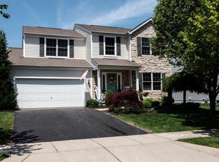 255 Vista Ridge Dr, Delaware, OH 43015