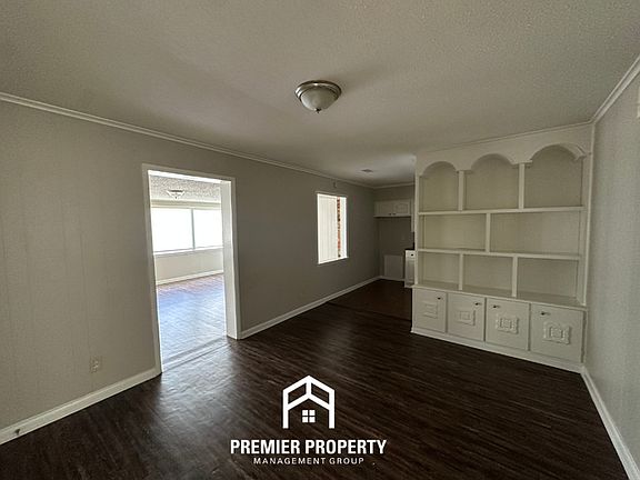 5th image of 5101 Rolling Fields Dr