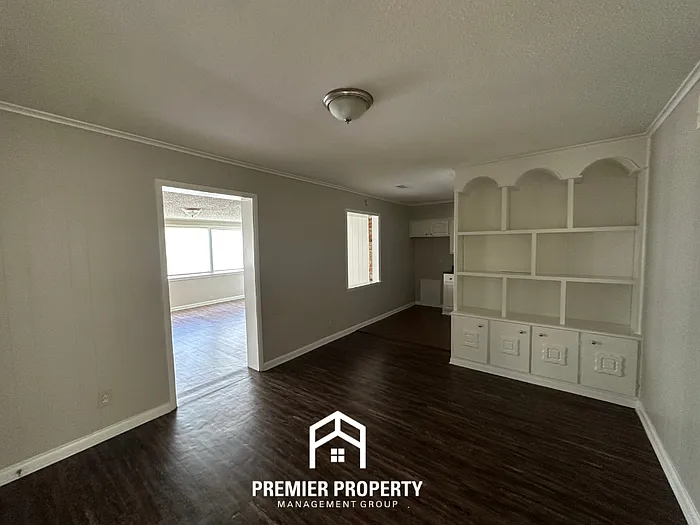 5101 Rolling Fields Dr — Photo 5
