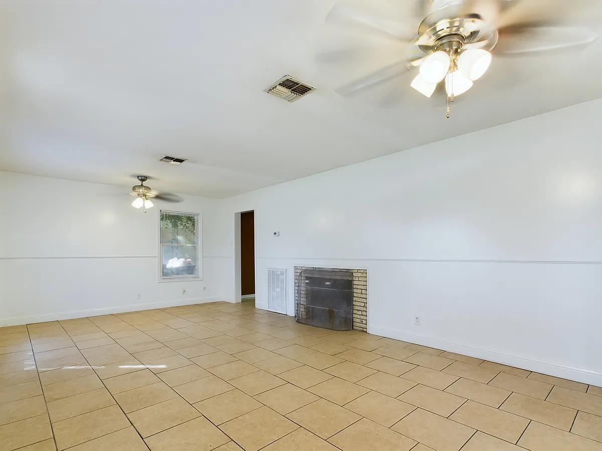 Building Photo - 1106 Milner Dr
