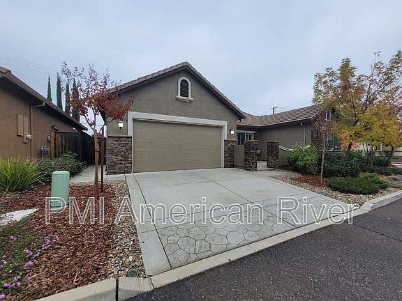 2nd image of 8099 Traditions Ct