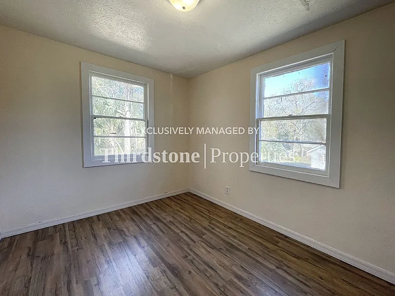 1431 W 18th St — Photo 12