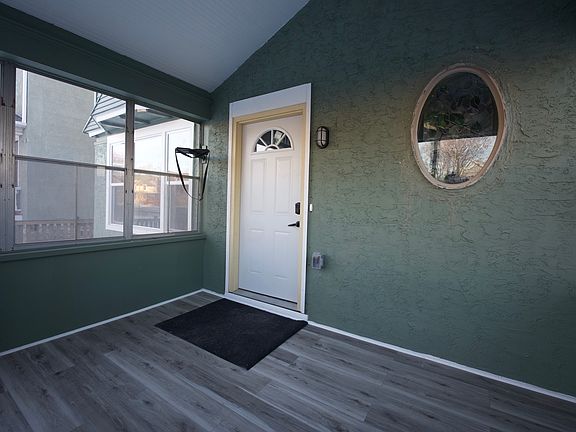 2nd image of 936 Marshall Ave