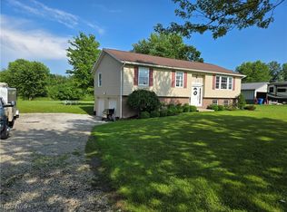 16535 Hosmer Rd, Middlefield, OH 44062