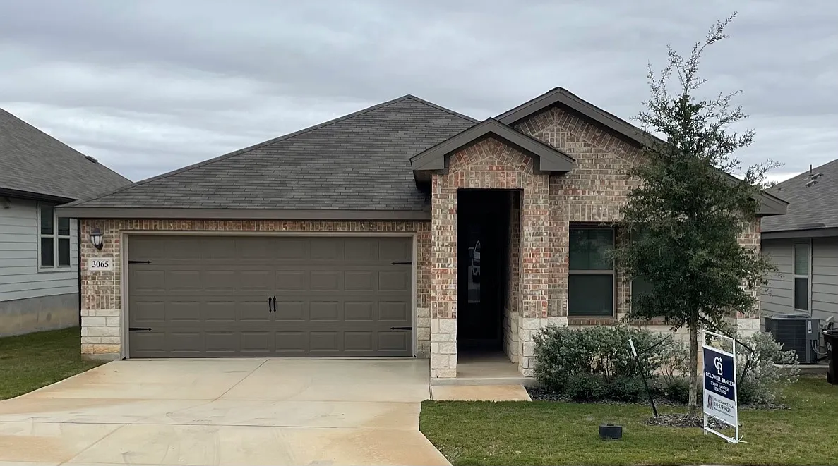 4 bed, 2069 sqft, $2,250 — Photo 1