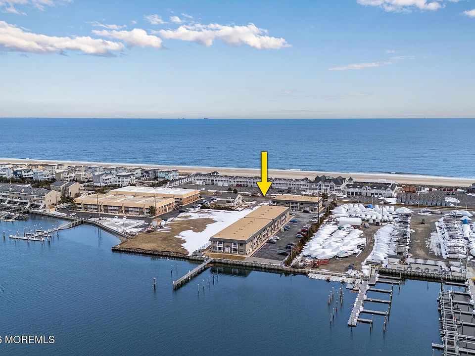 1st image of 1382 Ocean Avenue #B11