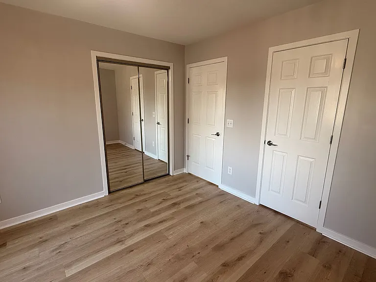 5910 Chester St — Photo 33