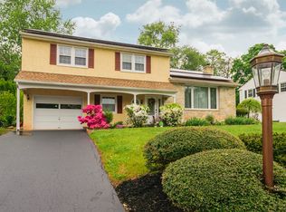 1681 Peachtree Ln, Norristown, PA 19403