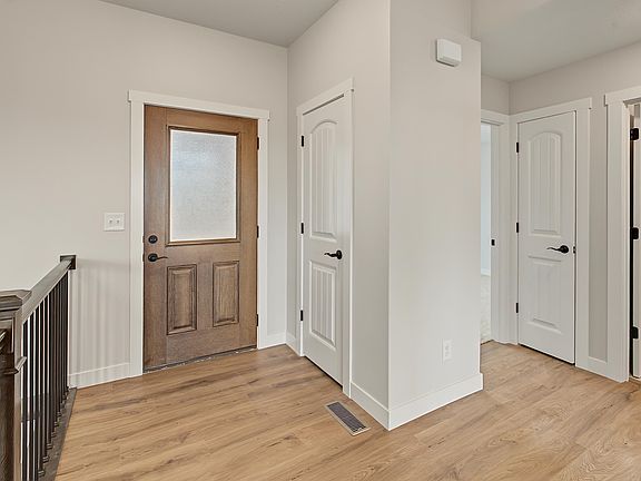 3rd image of 9166 Camp Ct