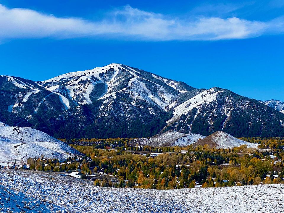 Bald Mountain, World Class Skiing and Town Of Ketchum Idaho.