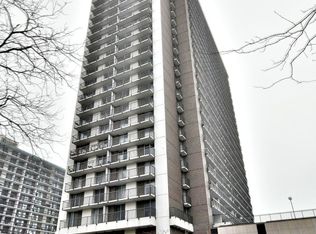 5855 N Sheridan Rd APT 4B, Chicago, IL 60660