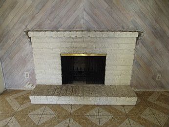 4th image of 7532 W Turney Ave