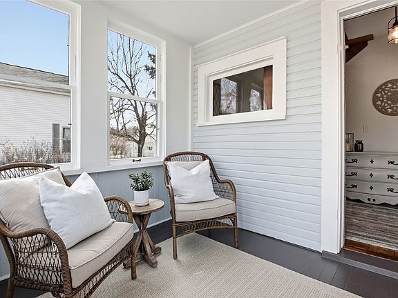 3rd image of 1619 Hayden Avenue
