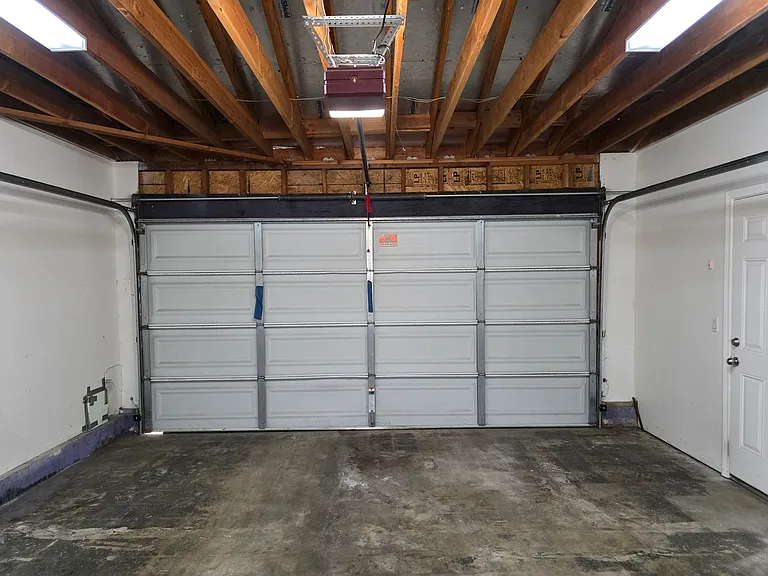 1442 W Valencia Dr — Photo 9