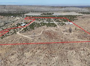 17120 Bobs Gap Rd, Valyermo, CA 93563