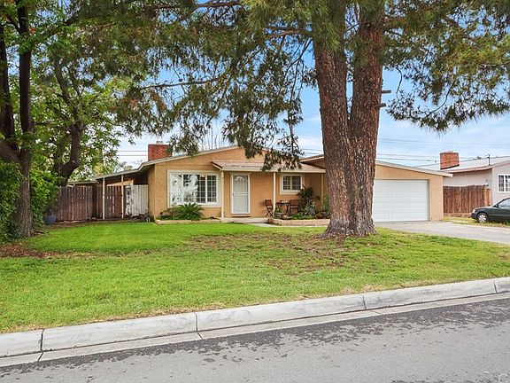 3rd image of 9814 Catawba Ave