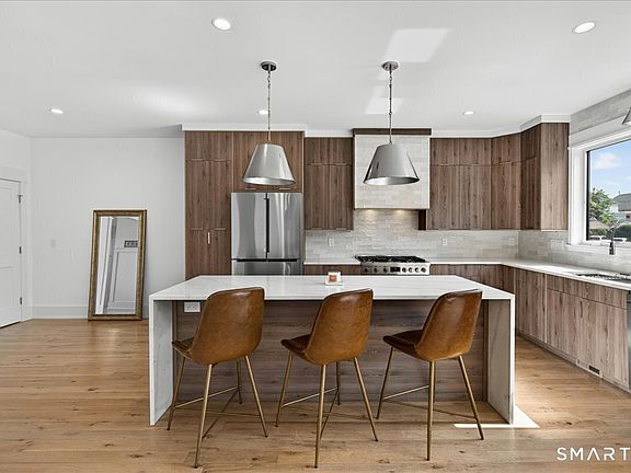 4th image of 79 Thorpe Street #79