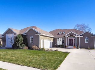 1002 Wildwood St, Norfolk, NE 68701