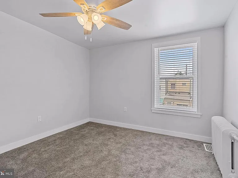 2846 Almond St — Photo 11