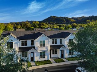 701 S Cloverdale Blvd #19, Cloverdale, CA 95425