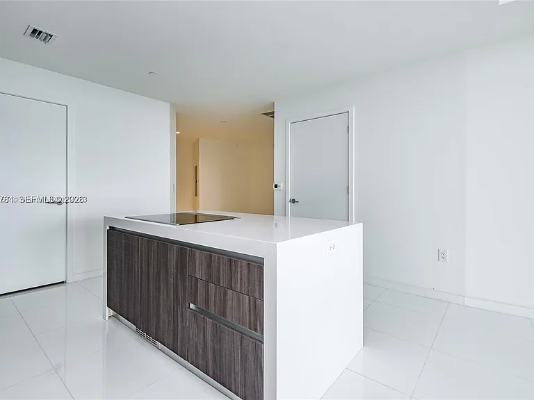 851 NE 1st Ave #2100 — Photo 8