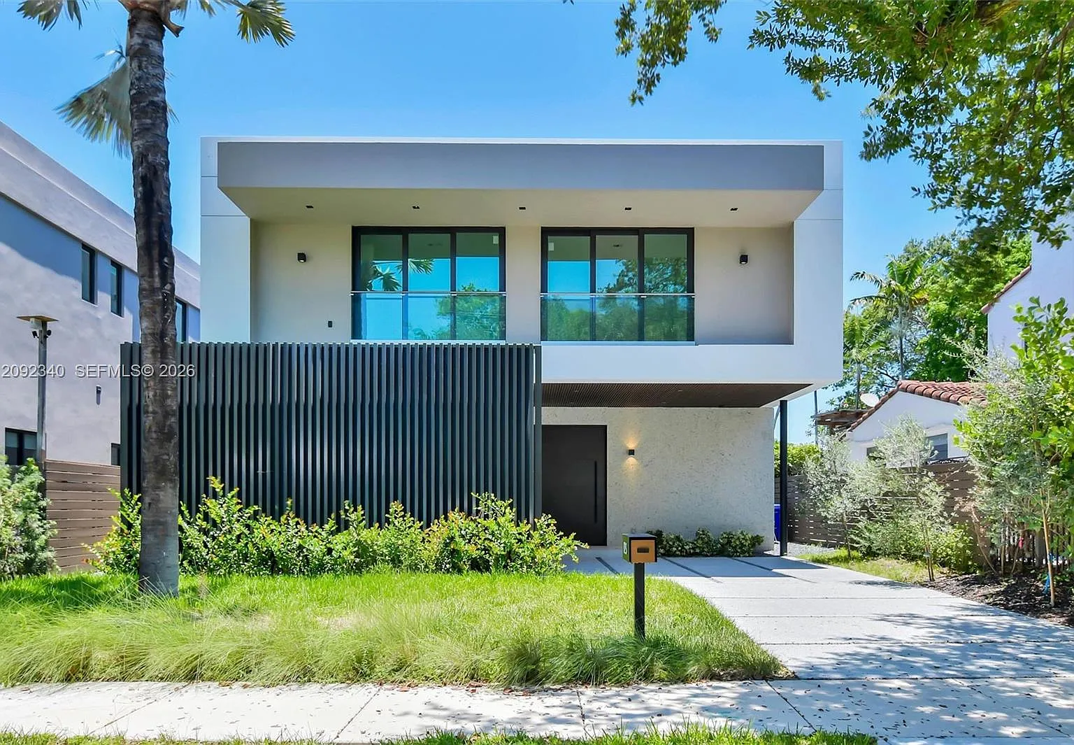 SW 29th Rd, Miami — Photo 2