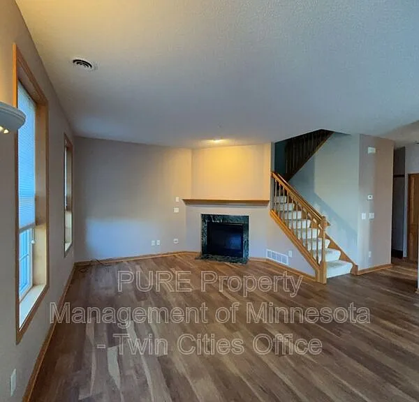 1033 Traditions Ct — Photo 1