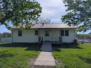 508 S Lyon St, Grant City, MO 64456