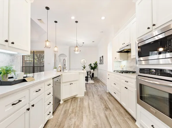 2018 Kodiak Ct, Arlington, TX 76013