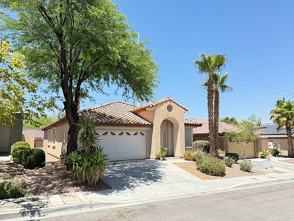 3rd image of 10724 Windrose Point Ave
