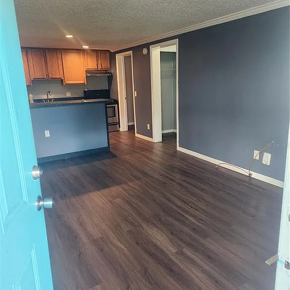 5901 Bryce Ln #5903 — Photo 2