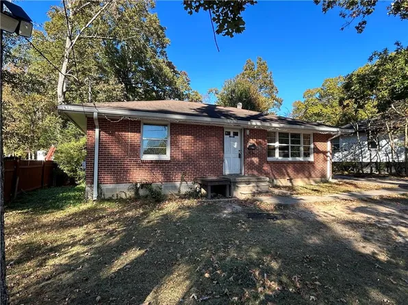586 Bridge Ave, Forest Park, GA 30297